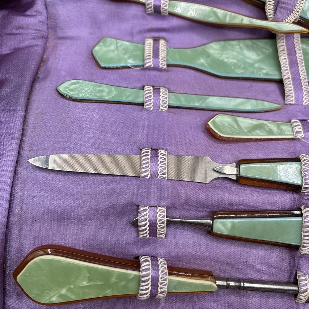 Vintage Art Deco Green Celluloid Vanity Manicure Set Leather Case